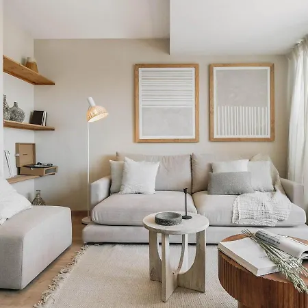 Ascea - 2 Bedroom And Terrace In Eixample Esquerra