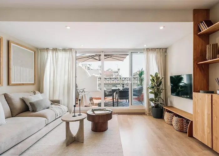 Apartment Ascea - 2 Bedroom And Terrace In Eixample Esquerra Barcelona
